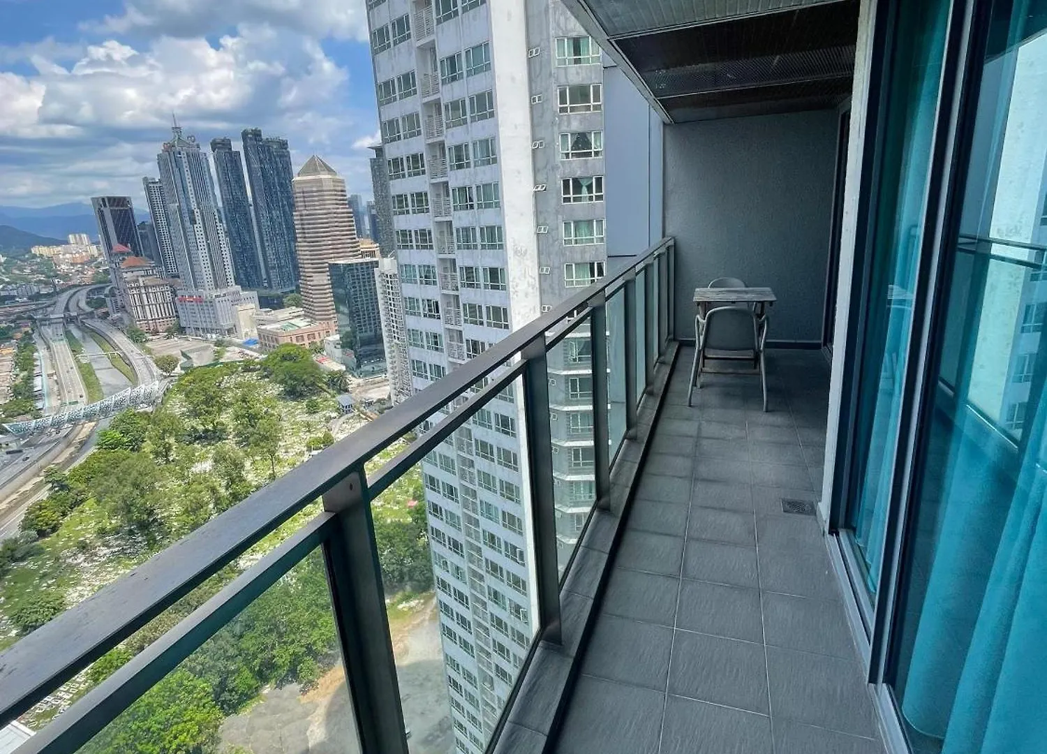 Mercu Summer Suites Klcc By Perfect Sleep Kuala Lumpur 0*,